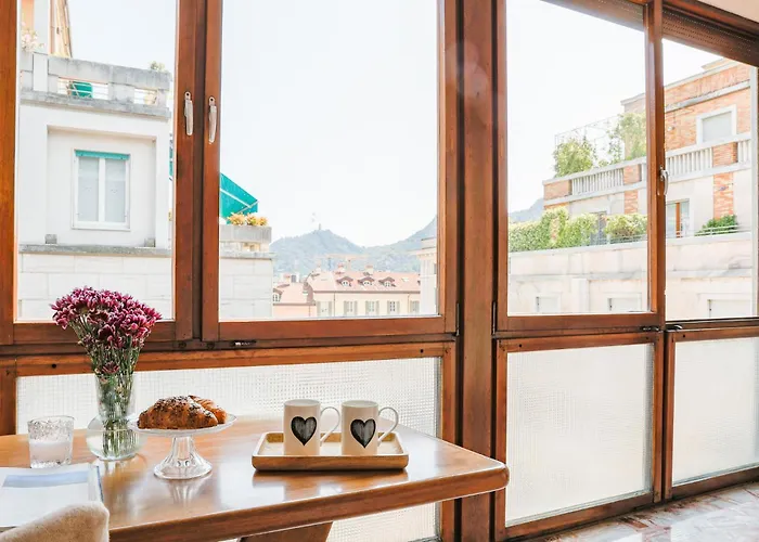Piazza Cavour - By Myhomeincomo Apartman *