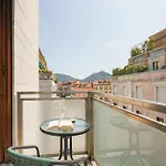 Piazza Cavour - By Myhomeincomo * Como