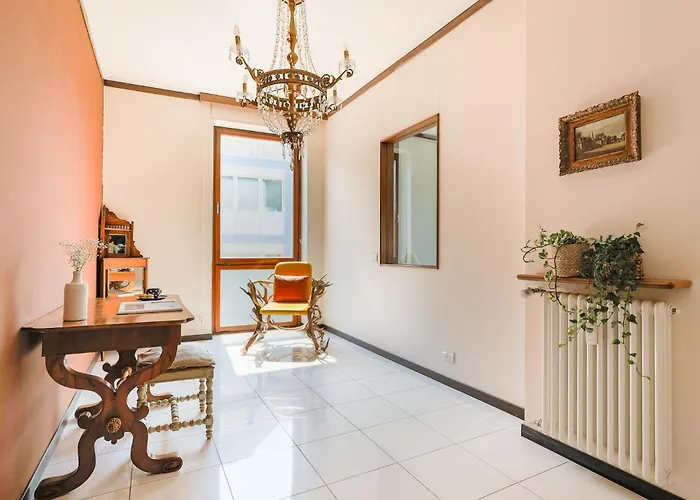 דירה Piazza Cavour - By Myhomeincomo *